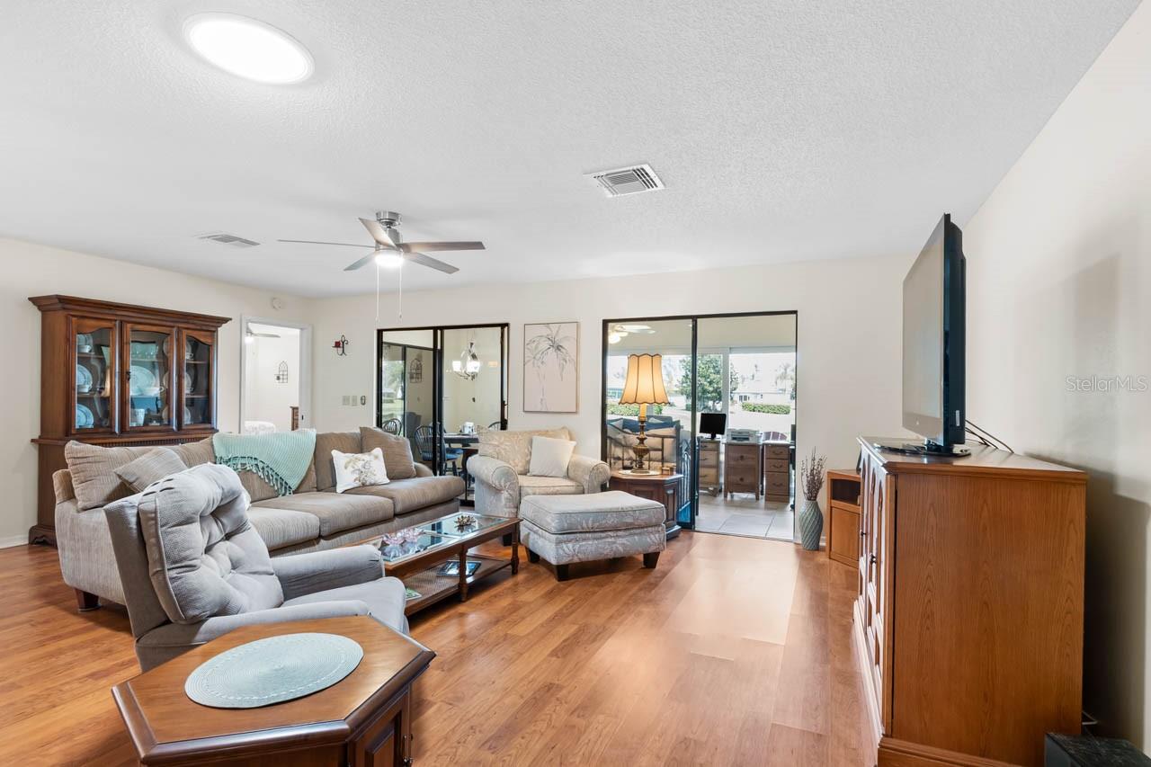 1415 LANGLEY DR, SUN CITY CENTER, FL, 33573