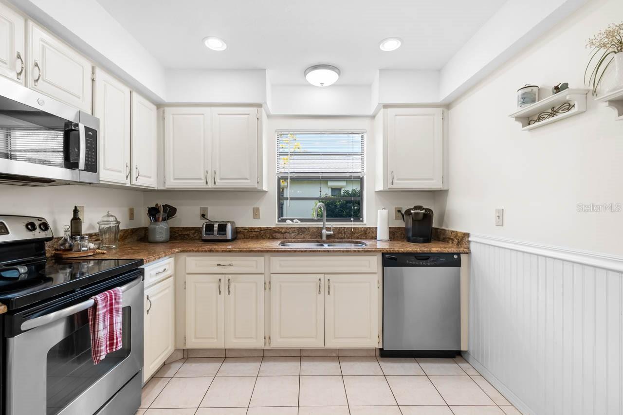 1415 LANGLEY DR, SUN CITY CENTER, FL, 33573