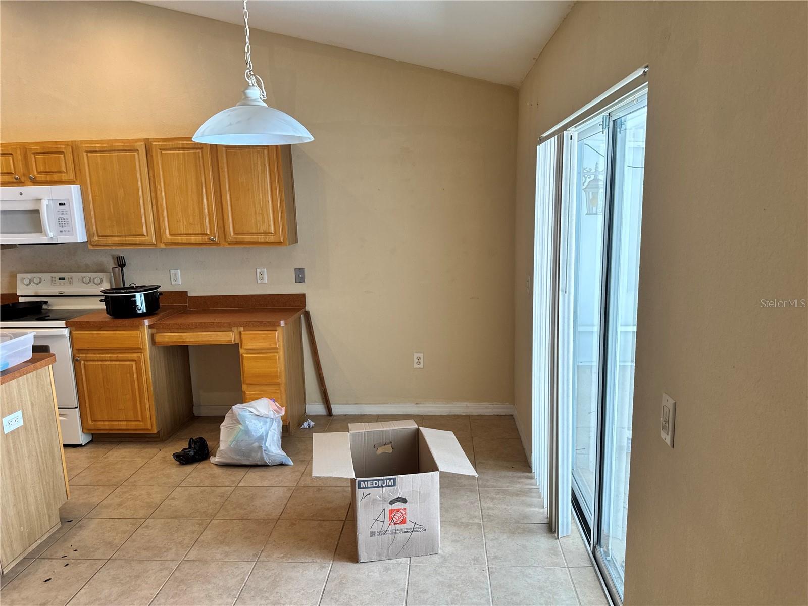 12055 ROBINA RD, WEEKI WACHEE, FL, 34614