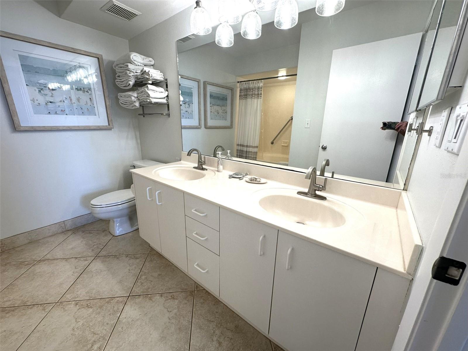 6081 BAHIA DEL MAR CIR #154, ST PETERSBURG, FL, 33715