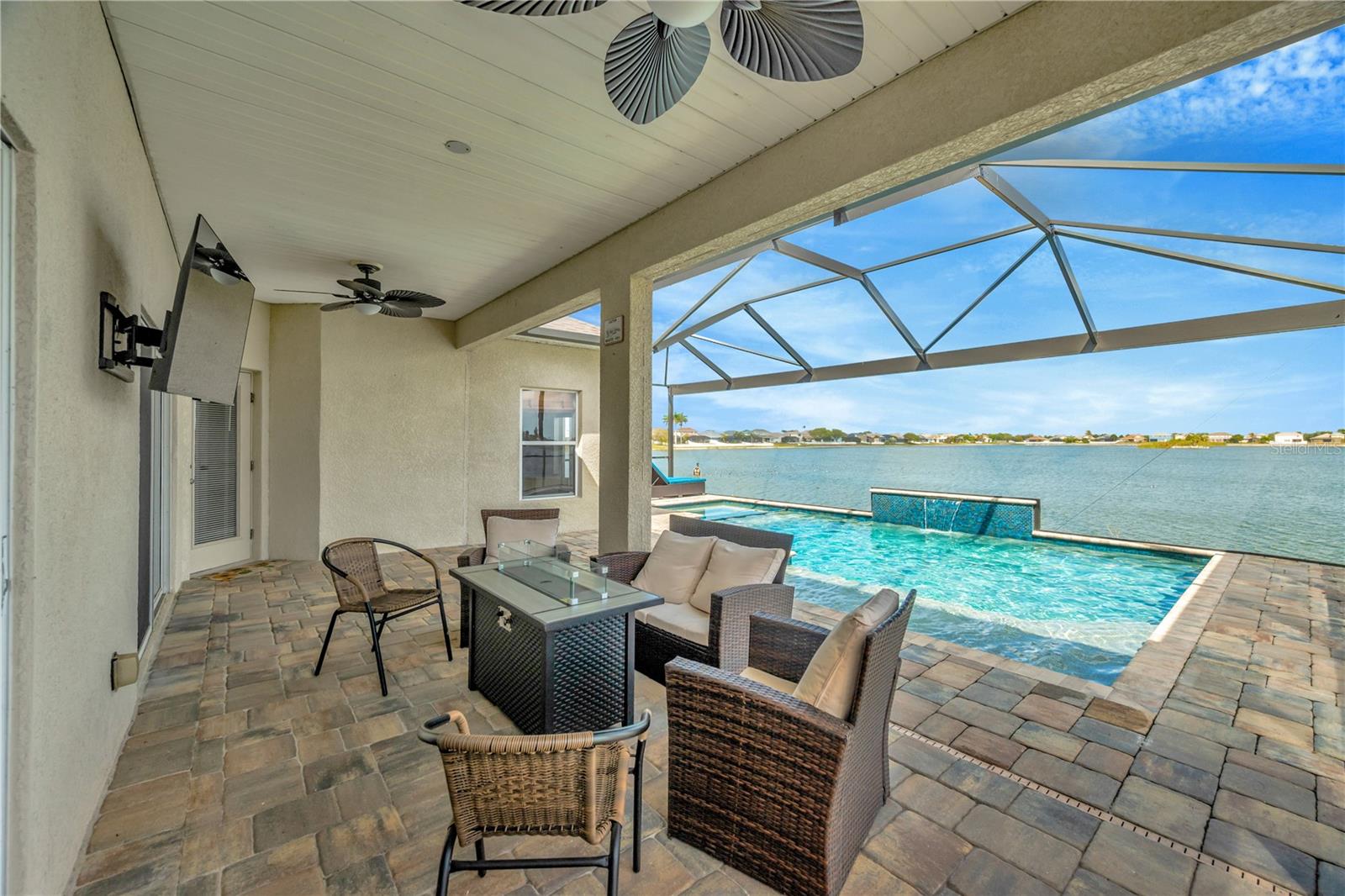 1834 MIRA LAGO CIR, RUSKIN, FL, 33570