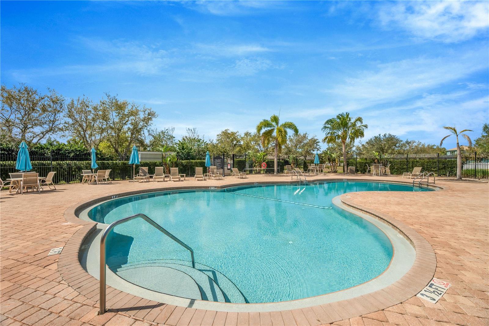 1834 MIRA LAGO CIR, RUSKIN, FL, 33570