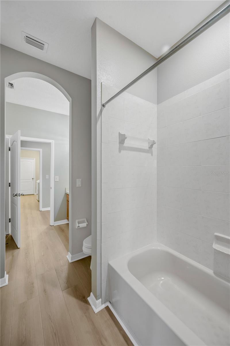 1834 MIRA LAGO CIR, RUSKIN, FL, 33570