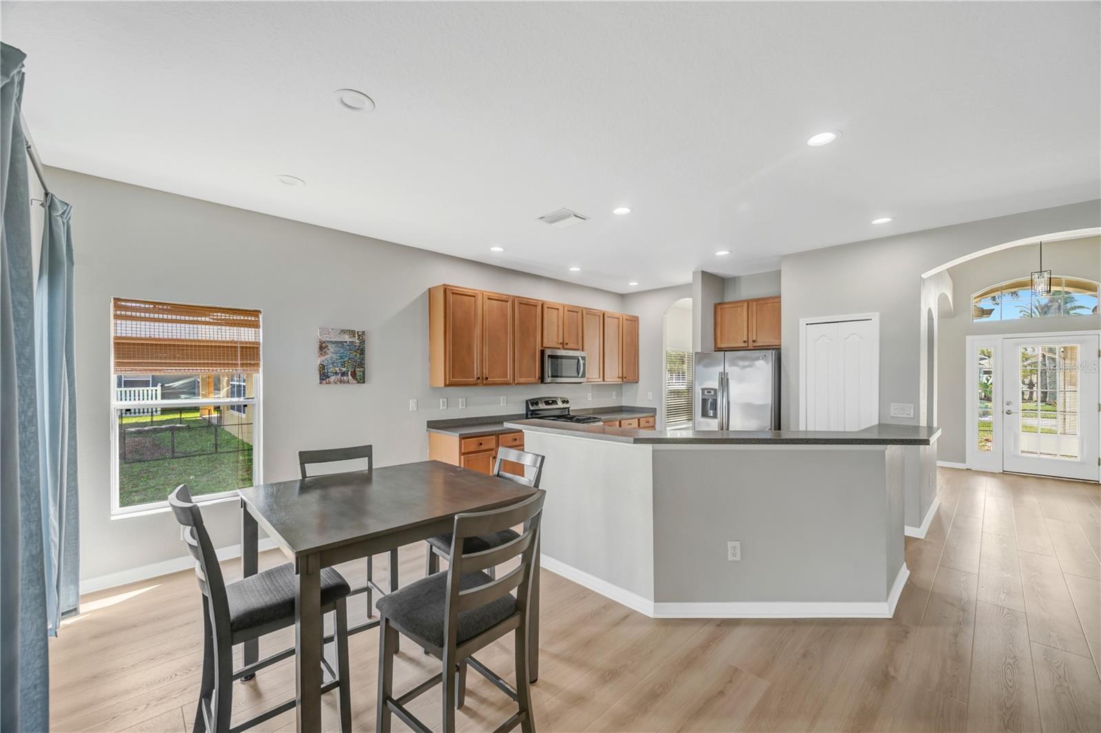 1834 MIRA LAGO CIR, RUSKIN, FL, 33570