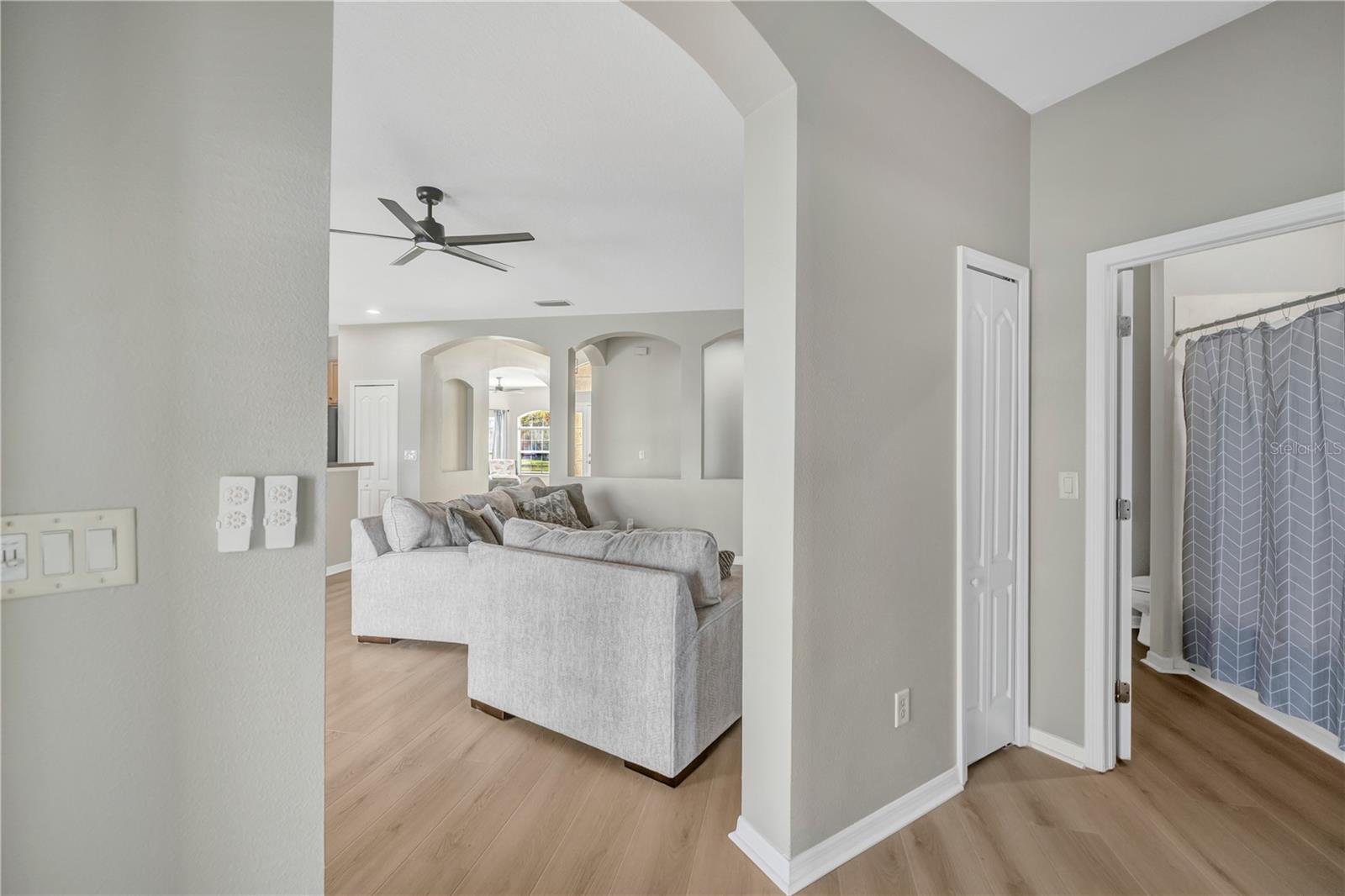 1834 MIRA LAGO CIR, RUSKIN, FL, 33570