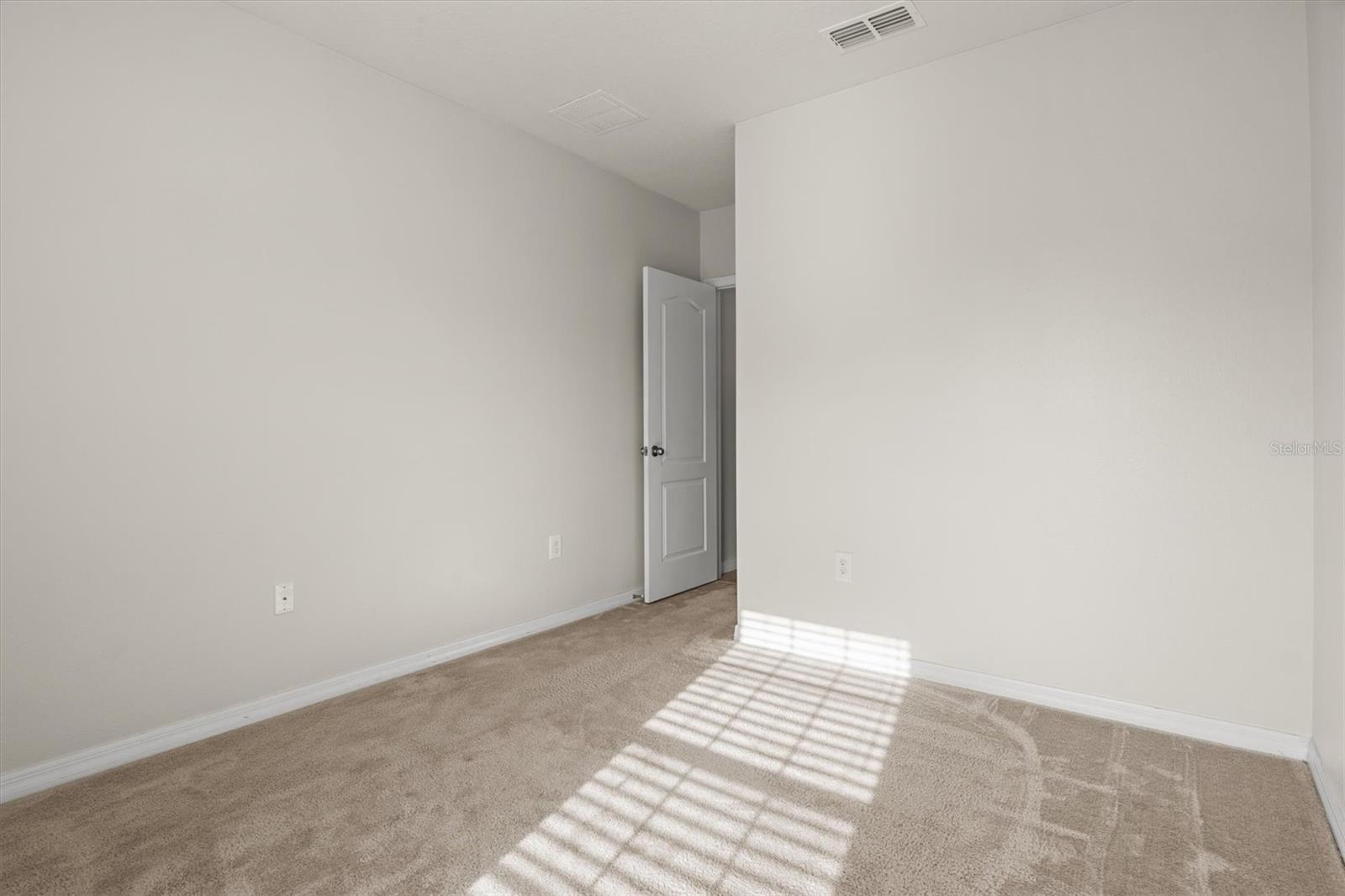 555 LUCERNE BLVD, WINTER HAVEN, FL, 33881