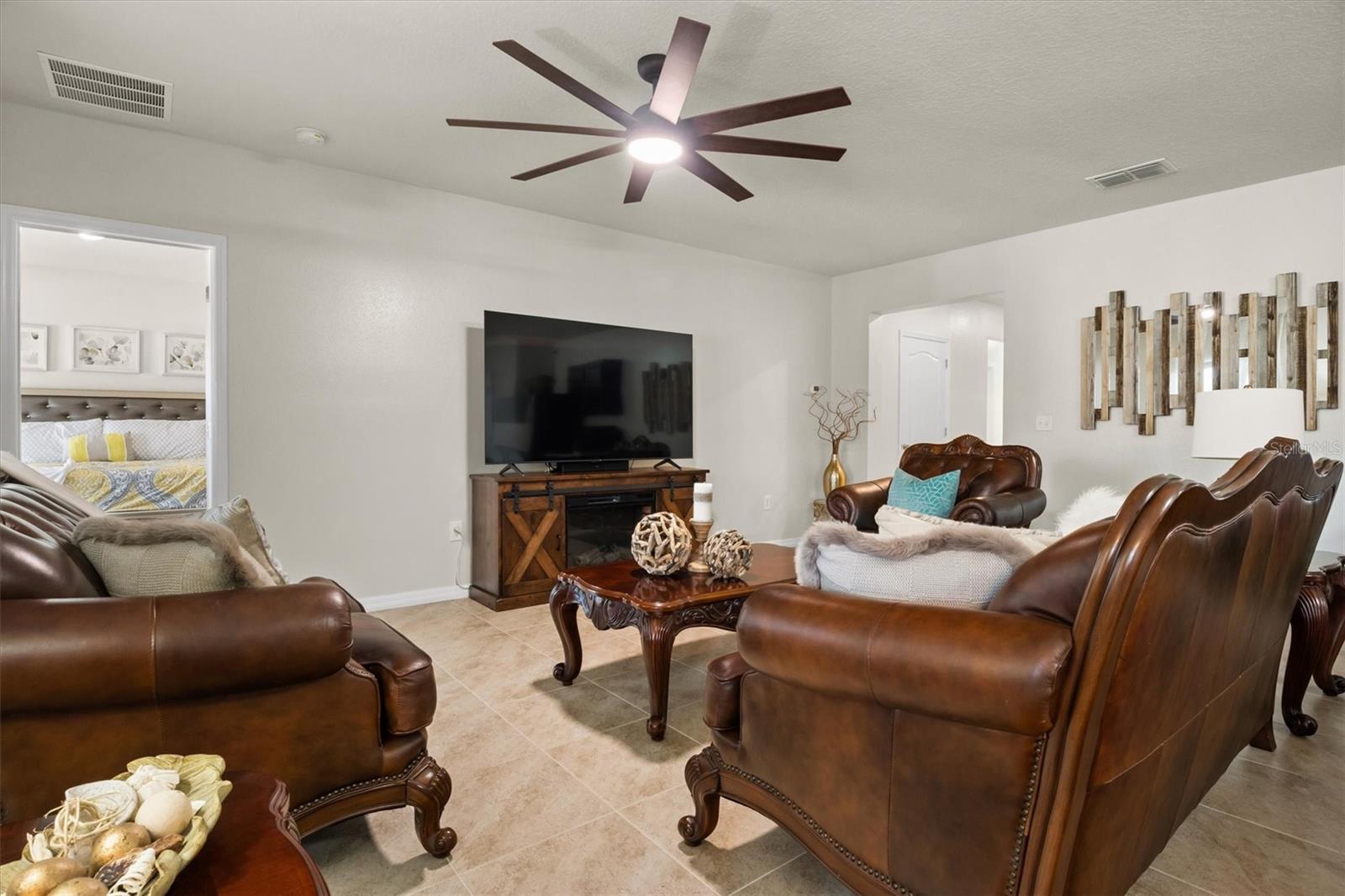 555 LUCERNE BLVD, WINTER HAVEN, FL, 33881