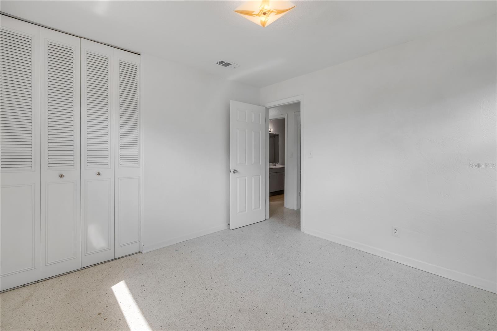 546 CAMBRIDGE CIR, SOUTH DAYTONA, FL, 32119