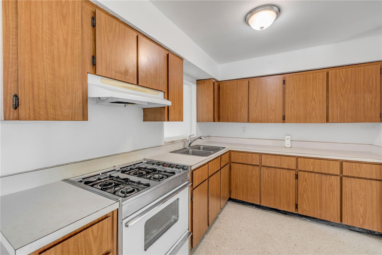 546 CAMBRIDGE CIR, SOUTH DAYTONA, FL, 32119