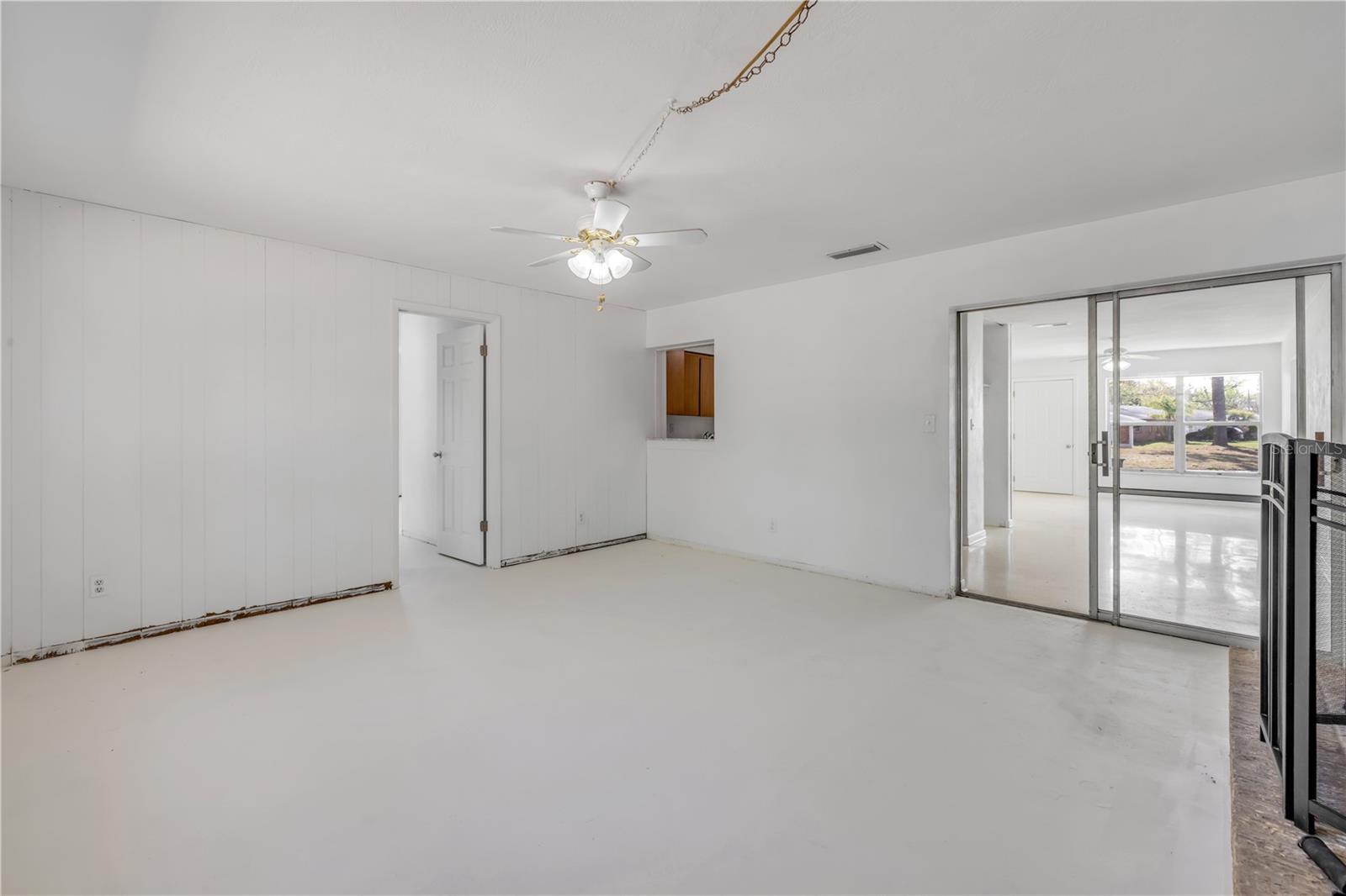 546 CAMBRIDGE CIR, SOUTH DAYTONA, FL, 32119