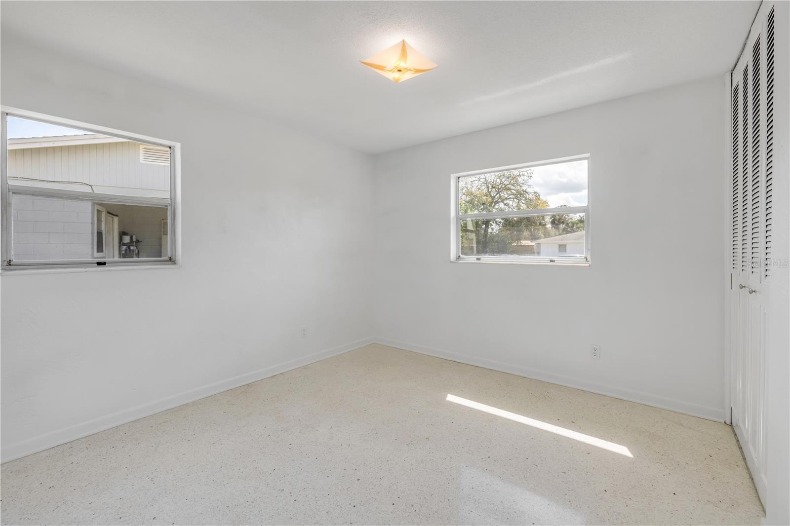 546 CAMBRIDGE CIR, SOUTH DAYTONA, FL, 32119