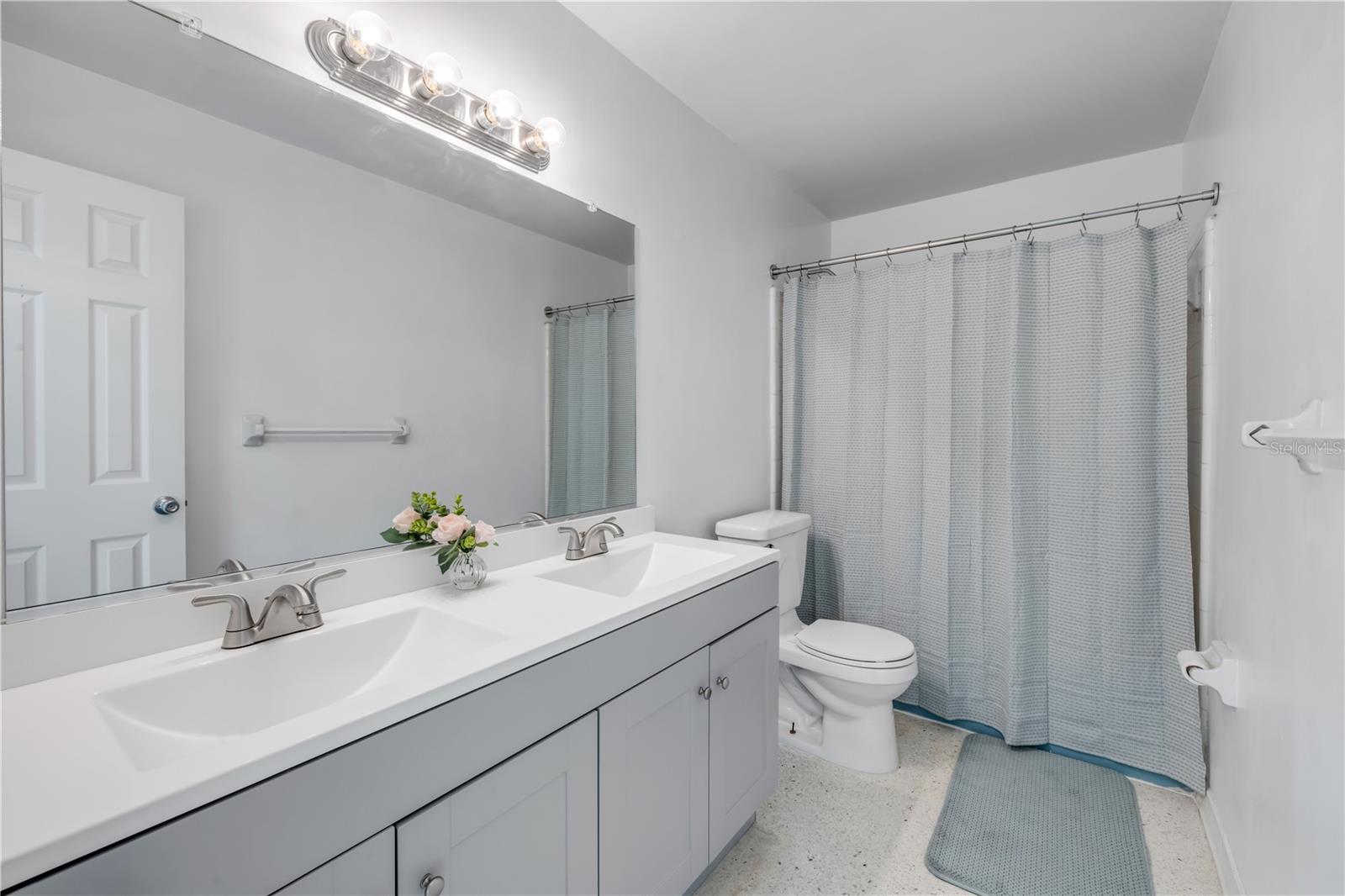 546 CAMBRIDGE CIR, SOUTH DAYTONA, FL, 32119