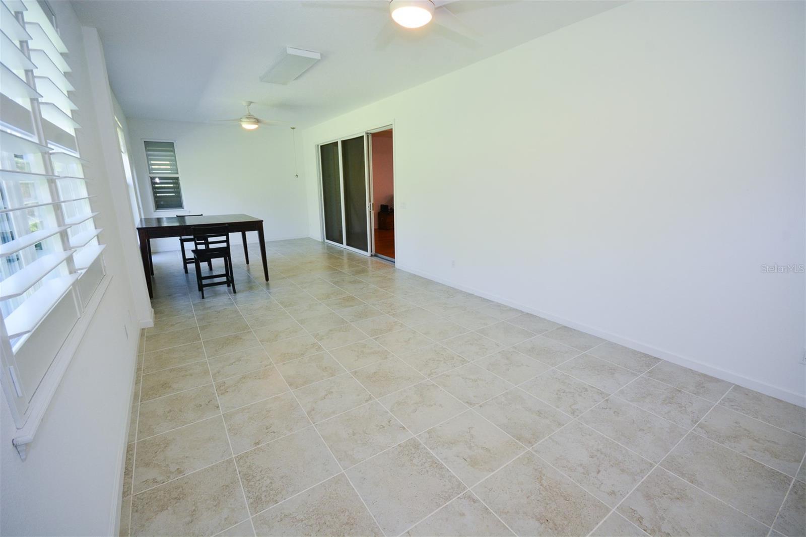 215 AVENHAM DR, DELAND, FL, 32724