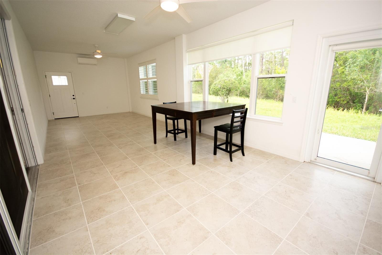 215 AVENHAM DR, DELAND, FL, 32724