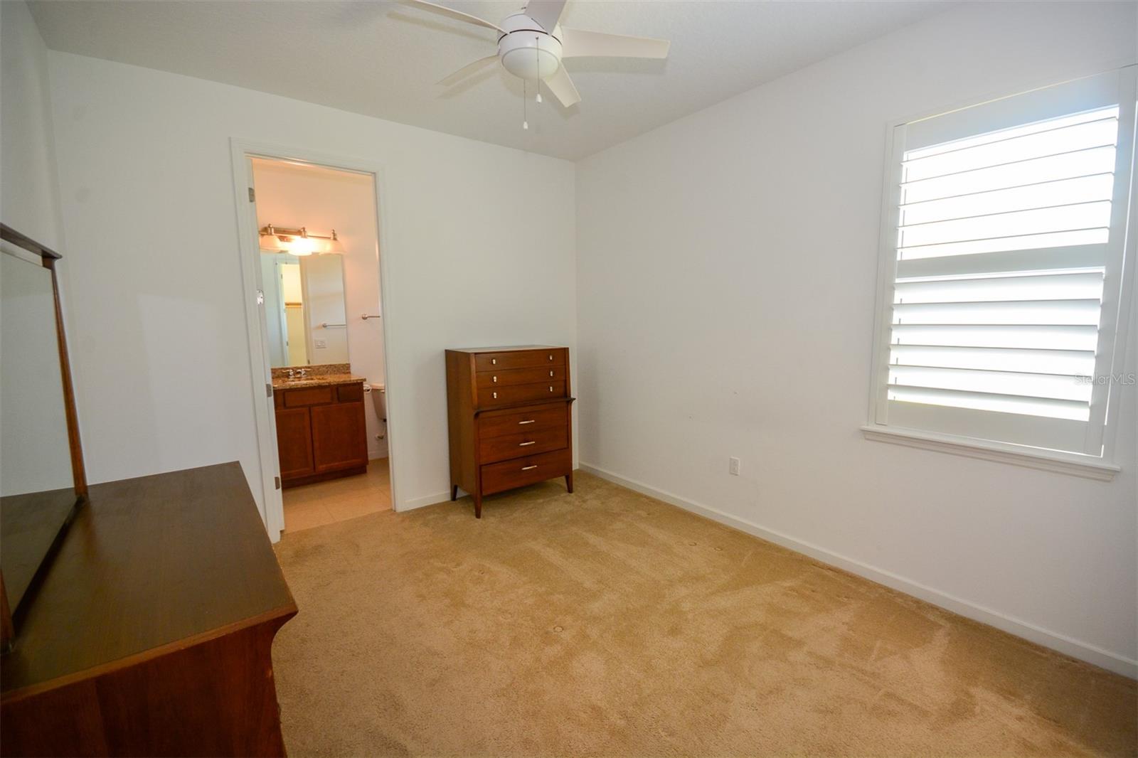 215 AVENHAM DR, DELAND, FL, 32724