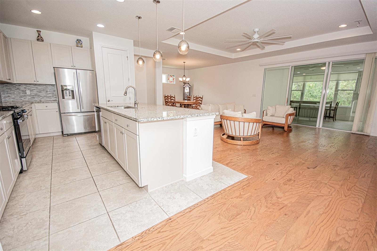 215 AVENHAM DR, DELAND, FL, 32724