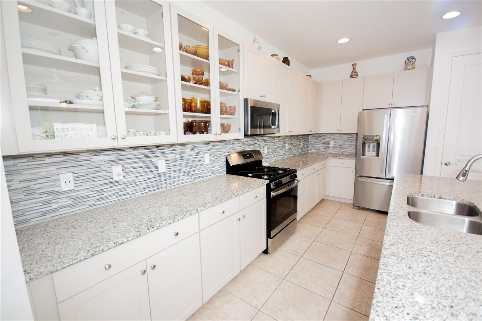 215 AVENHAM DR, DELAND, FL, 32724