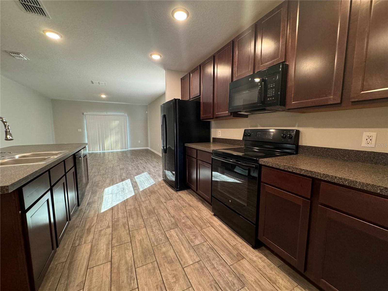 286 E FIESTA KEY LOOP, DELAND, FL, 32720