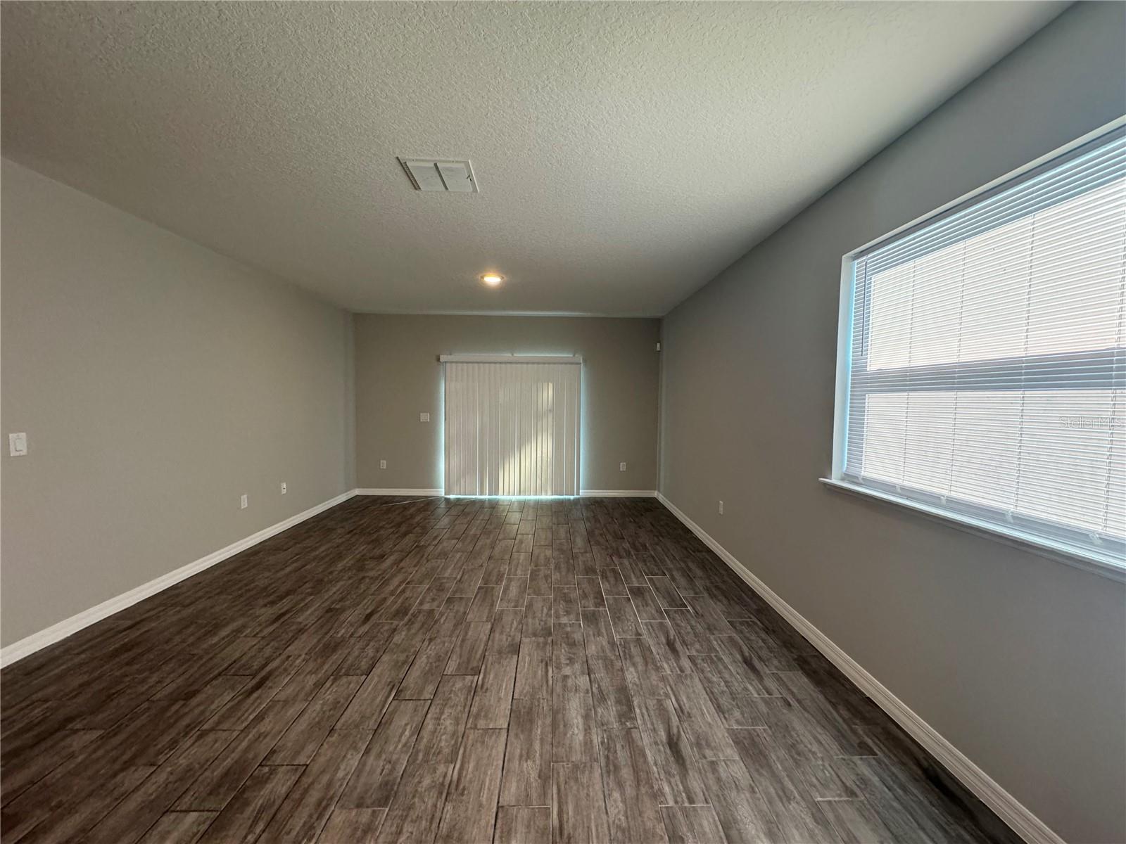 286 E FIESTA KEY LOOP, DELAND, FL, 32720