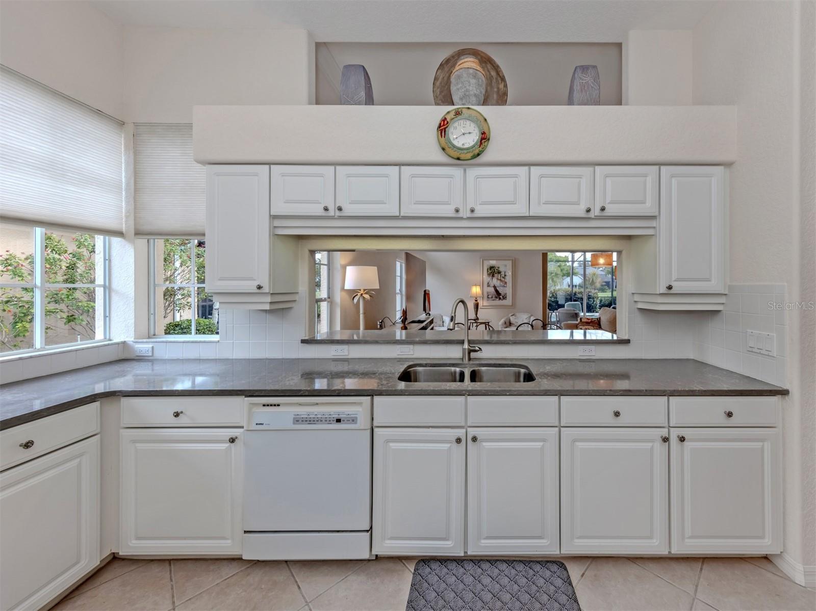 338 SAINT GEORGE CT #11, VENICE, FL, 34293