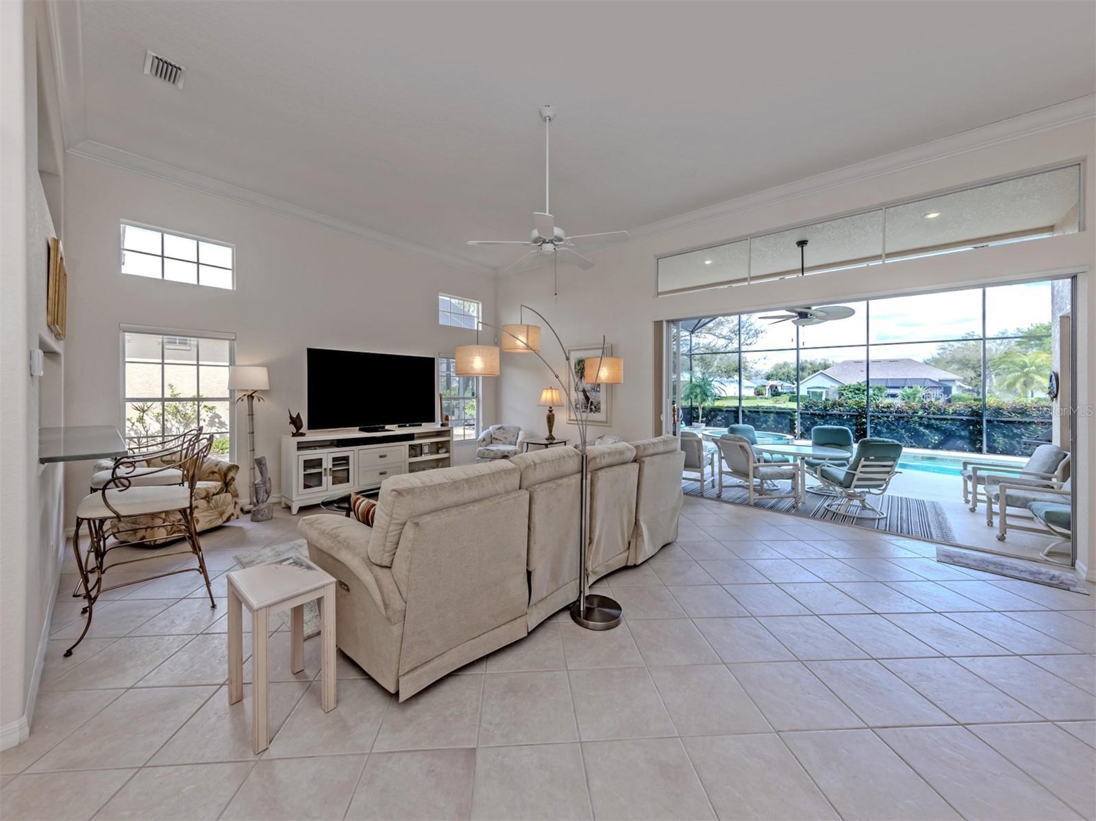 338 SAINT GEORGE CT #11, VENICE, FL, 34293