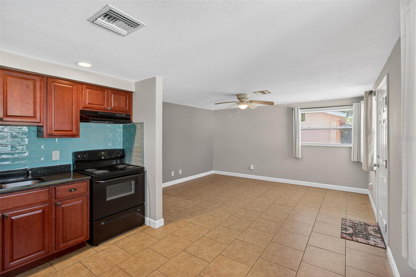 3118 PINE TREE AVE #B, LARGO, FL, 33771