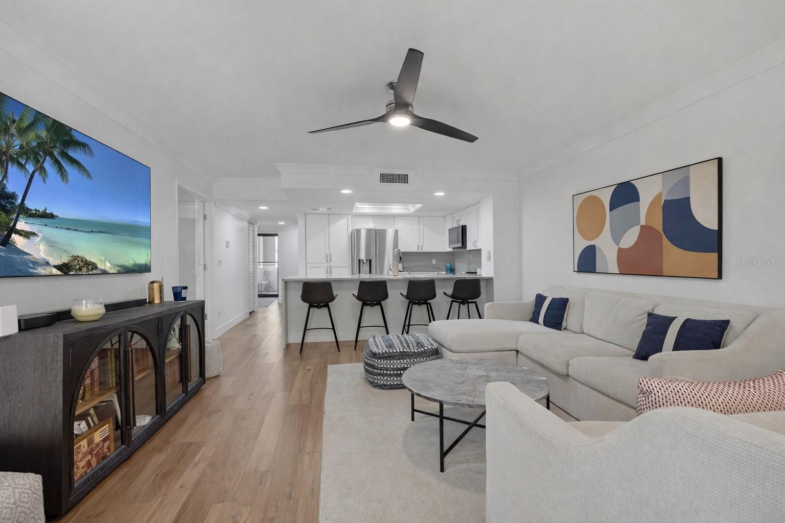 825 S OSPREY AVE #101, SARASOTA, FL, 34236
