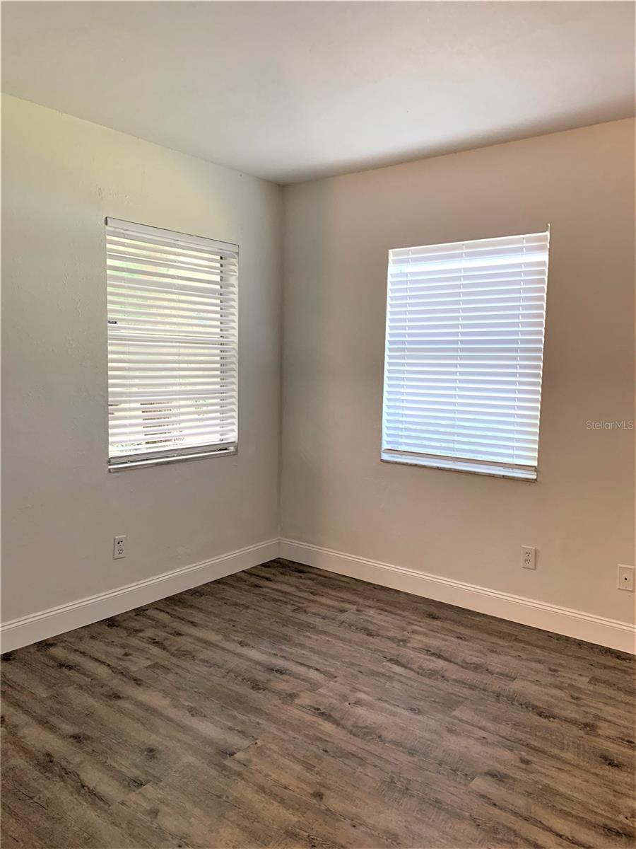 7150 E BANK DR #101, TAMPA, FL, 33617