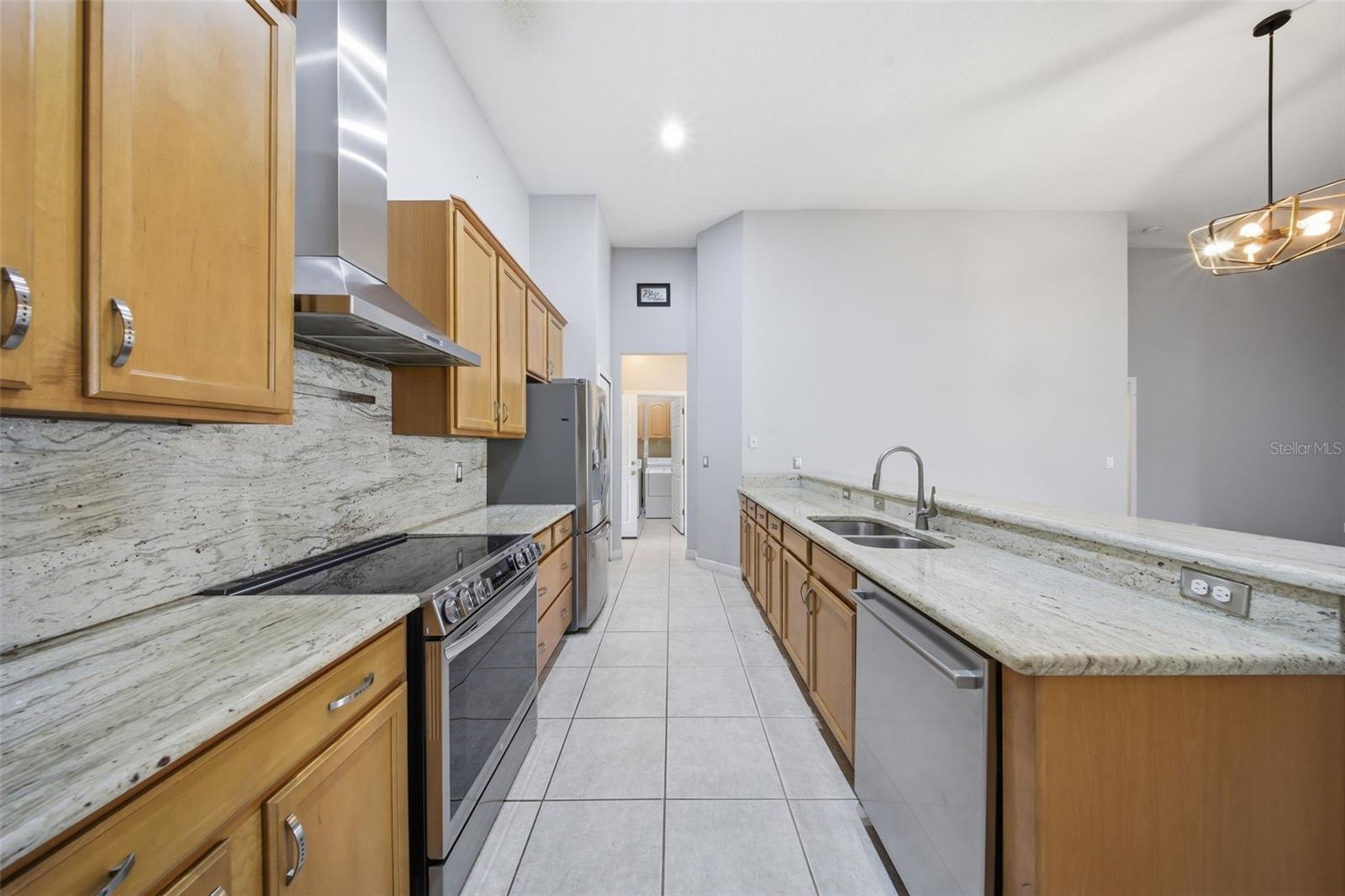 8455 DOVER VIEW LN, ORLANDO, FL, 32829