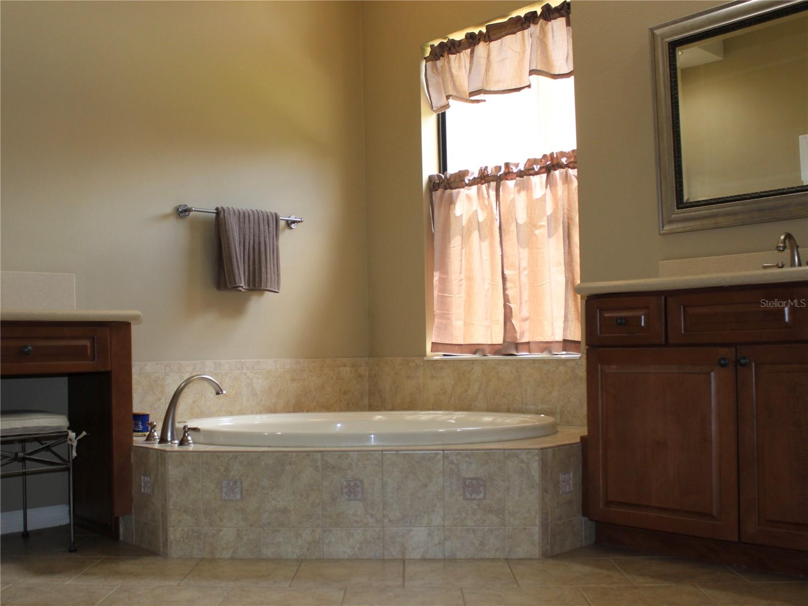 406 PETREL TRL, BRADENTON, FL, 34212