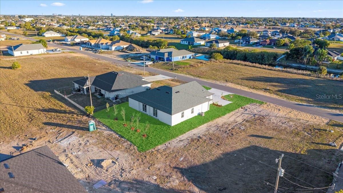 913/915 NE 15TH LN, CAPE CORAL, FL, 33909