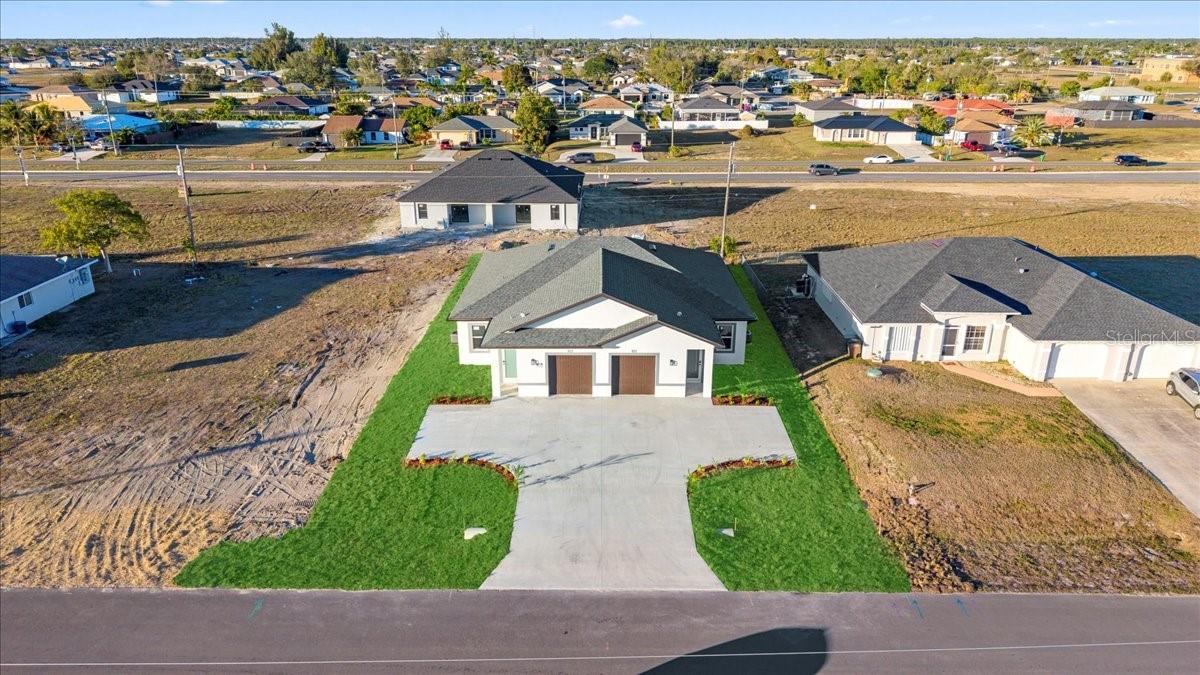 913/915 NE 15TH LN, CAPE CORAL, FL, 33909