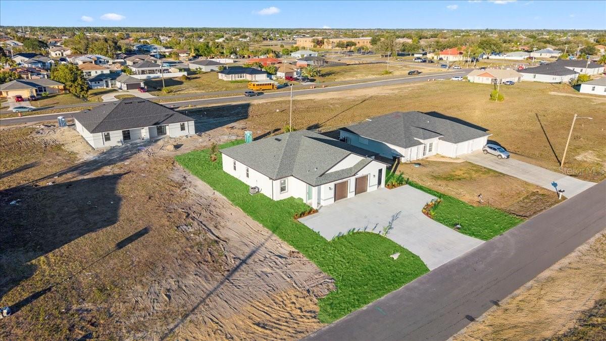 913/915 NE 15TH LN, CAPE CORAL, FL, 33909