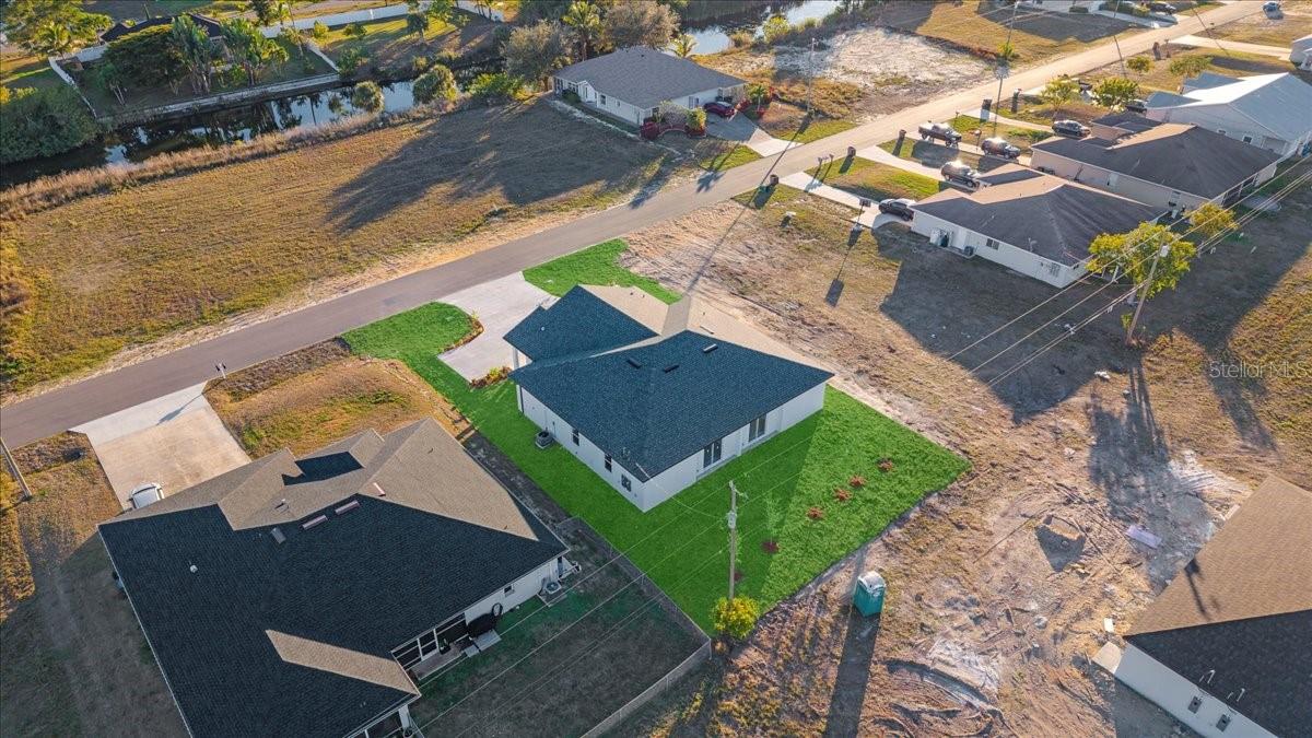 913/915 NE 15TH LN, CAPE CORAL, FL, 33909