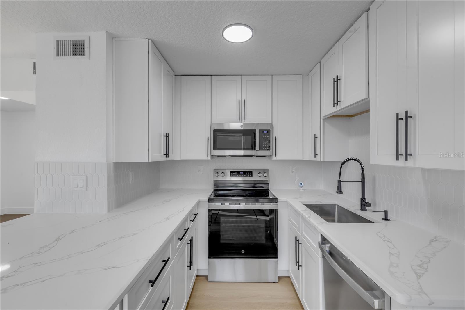 416 PLUMOSA AVE, PORT ORANGE, FL, 32127