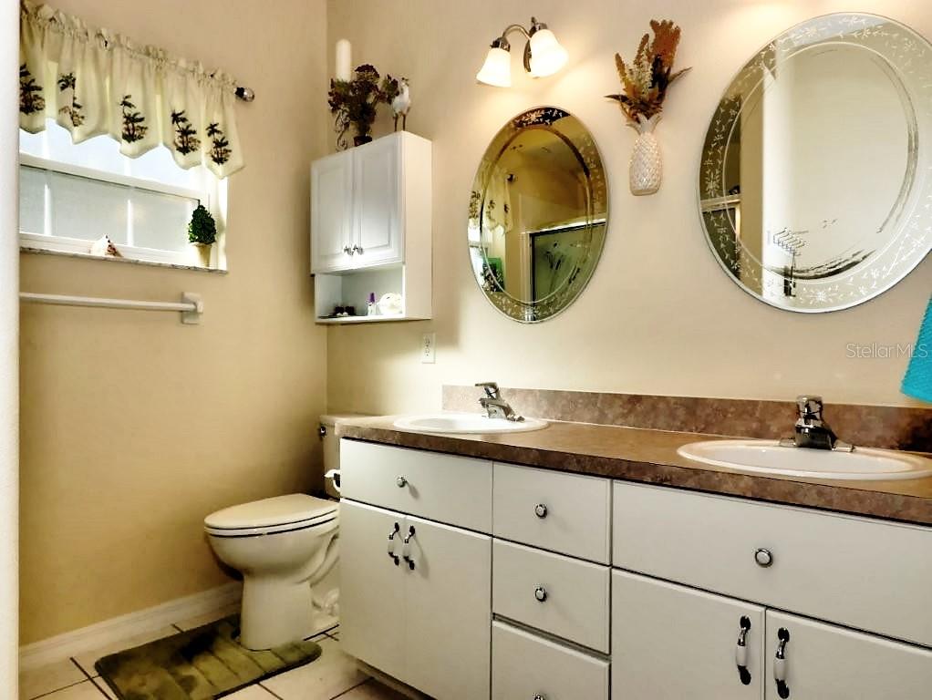 5028 ST. ANDREWS, LEESBURG, FL, 34748