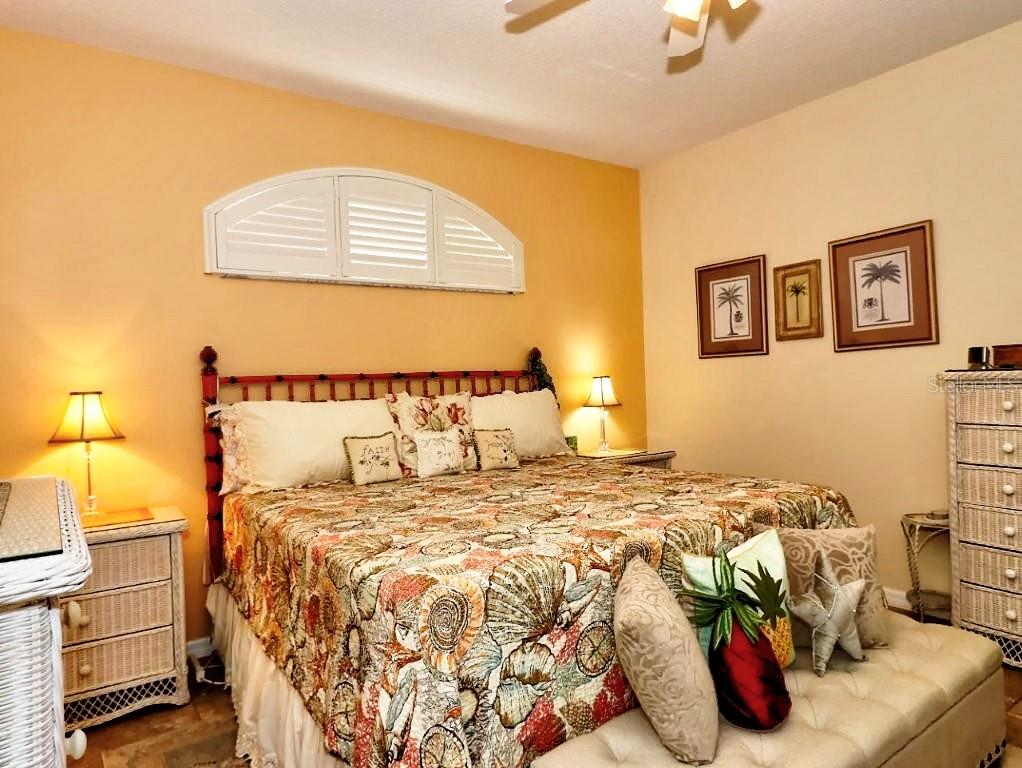 5028 ST. ANDREWS, LEESBURG, FL, 34748