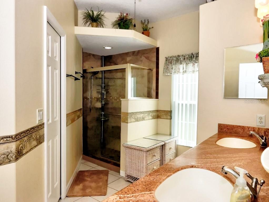 5028 ST. ANDREWS, LEESBURG, FL, 34748