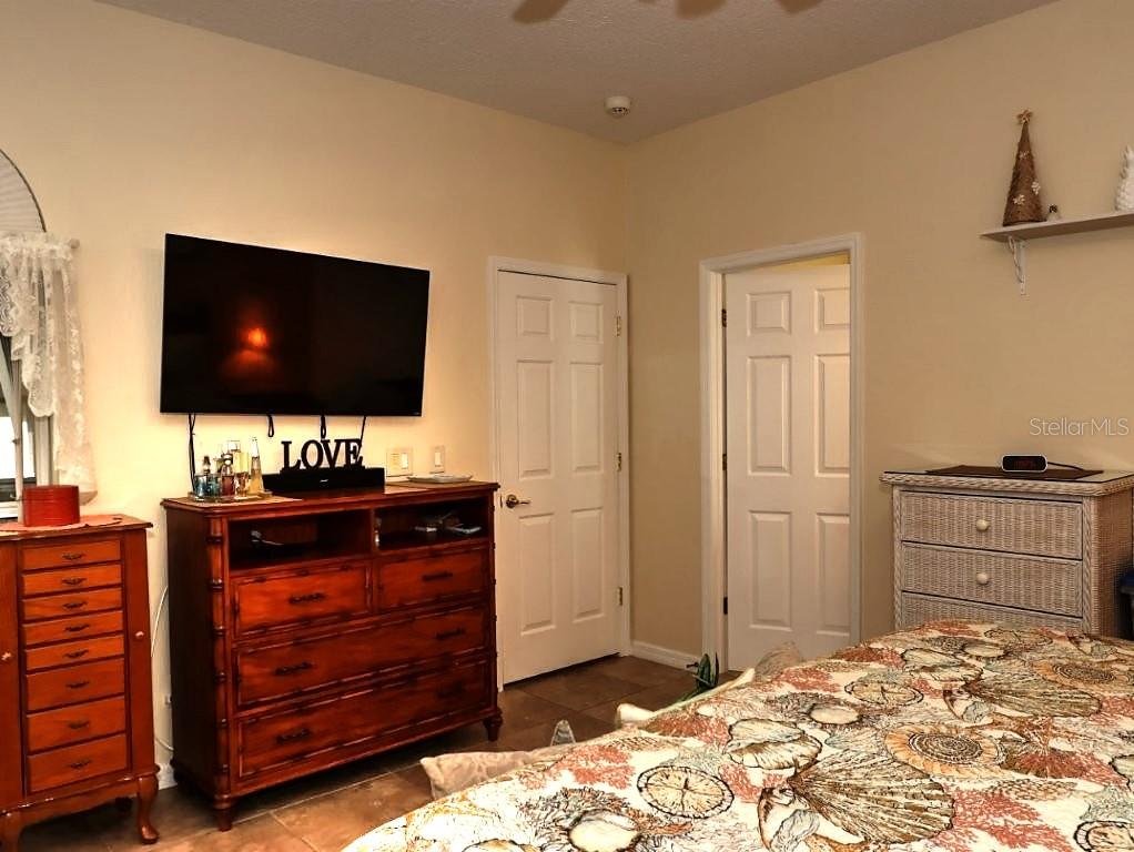 5028 ST. ANDREWS, LEESBURG, FL, 34748