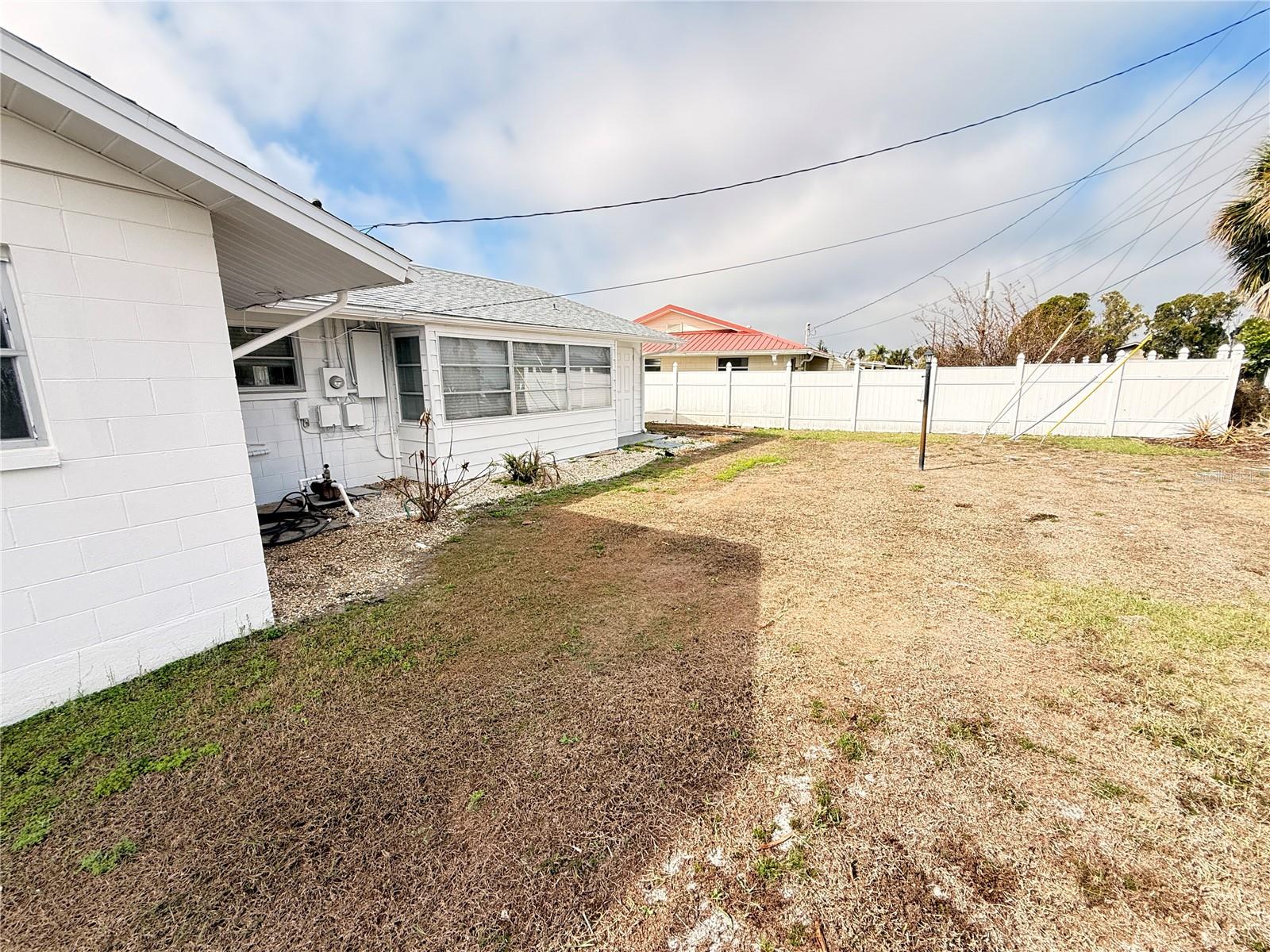 713 THUNDERBIRD AVE, SUN CITY CENTER, FL, 33573