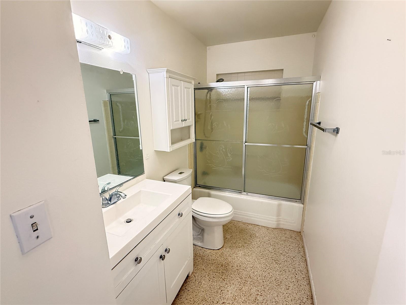 713 THUNDERBIRD AVE, SUN CITY CENTER, FL, 33573