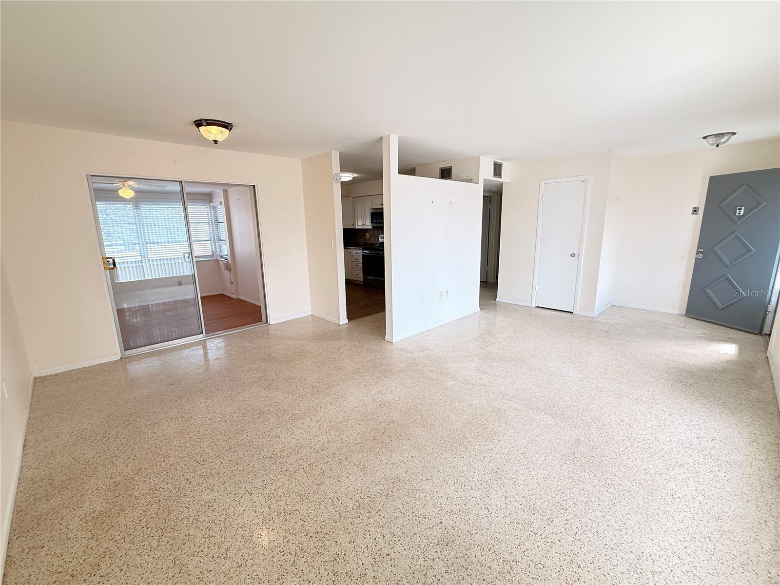 713 THUNDERBIRD AVE, SUN CITY CENTER, FL, 33573