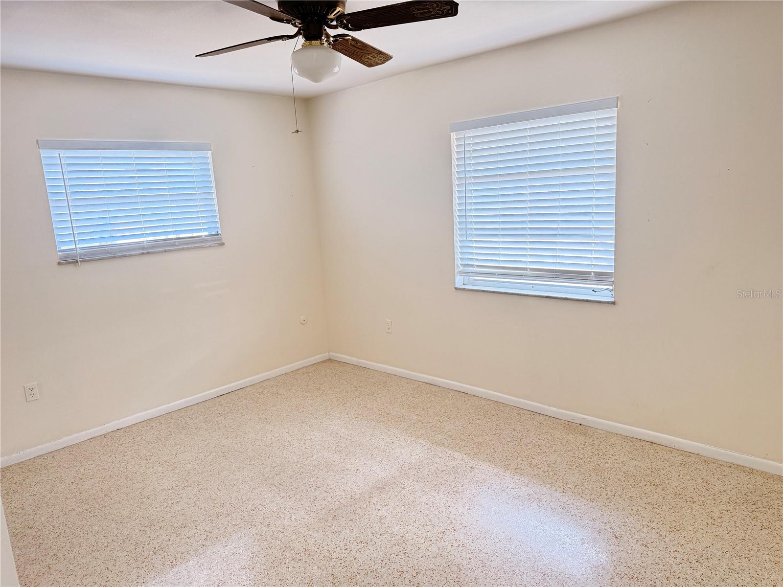 713 THUNDERBIRD AVE, SUN CITY CENTER, FL, 33573