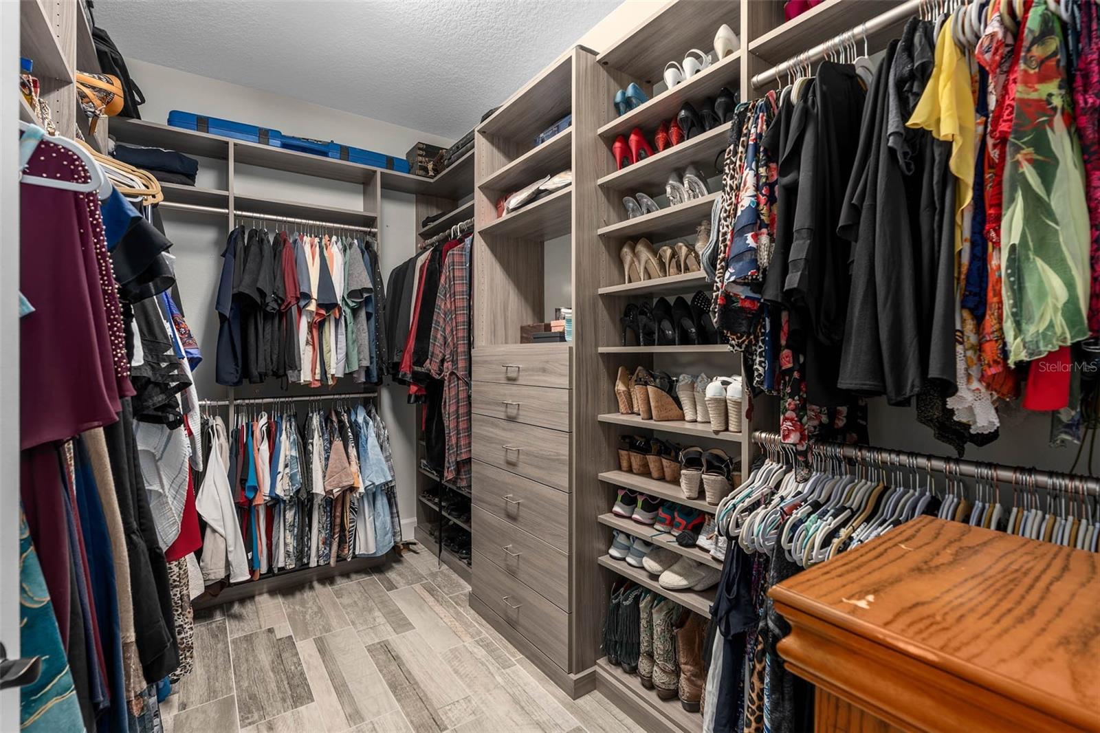 715 ASTURIAS RD, DAVENPORT, FL, 33837
