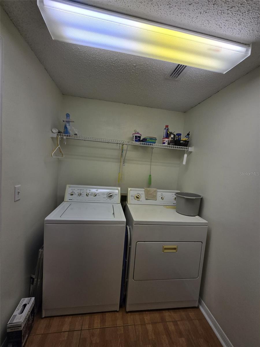 2525 GOTHAM WAY, VALRICO, FL, 33596