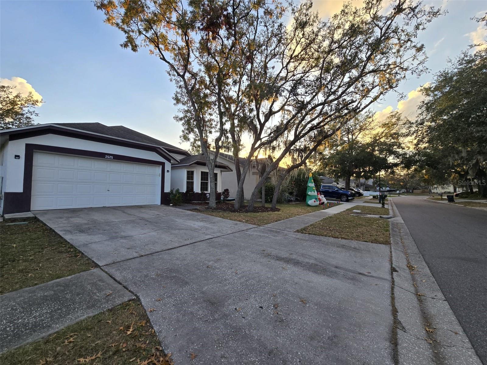 2525 GOTHAM WAY, VALRICO, FL, 33596