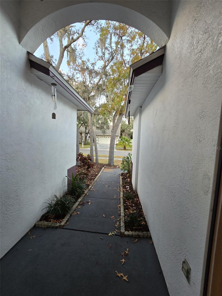 2525 GOTHAM WAY, VALRICO, FL, 33596