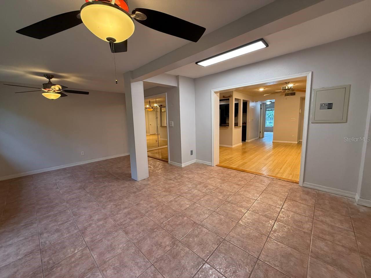 1217 N MCMULLEN BOOTH RD, CLEARWATER, FL, 33759