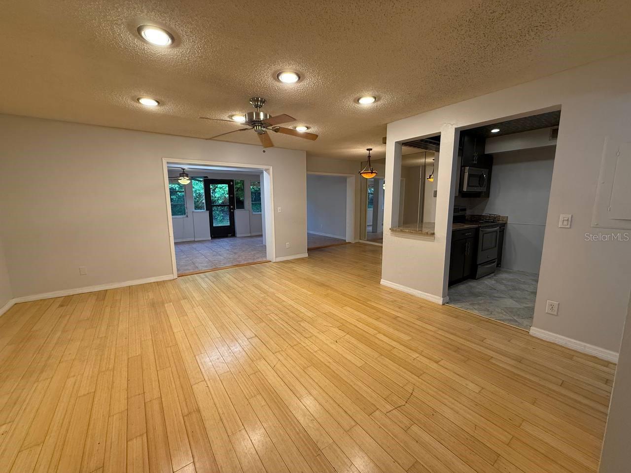 1217 N MCMULLEN BOOTH RD, CLEARWATER, FL, 33759