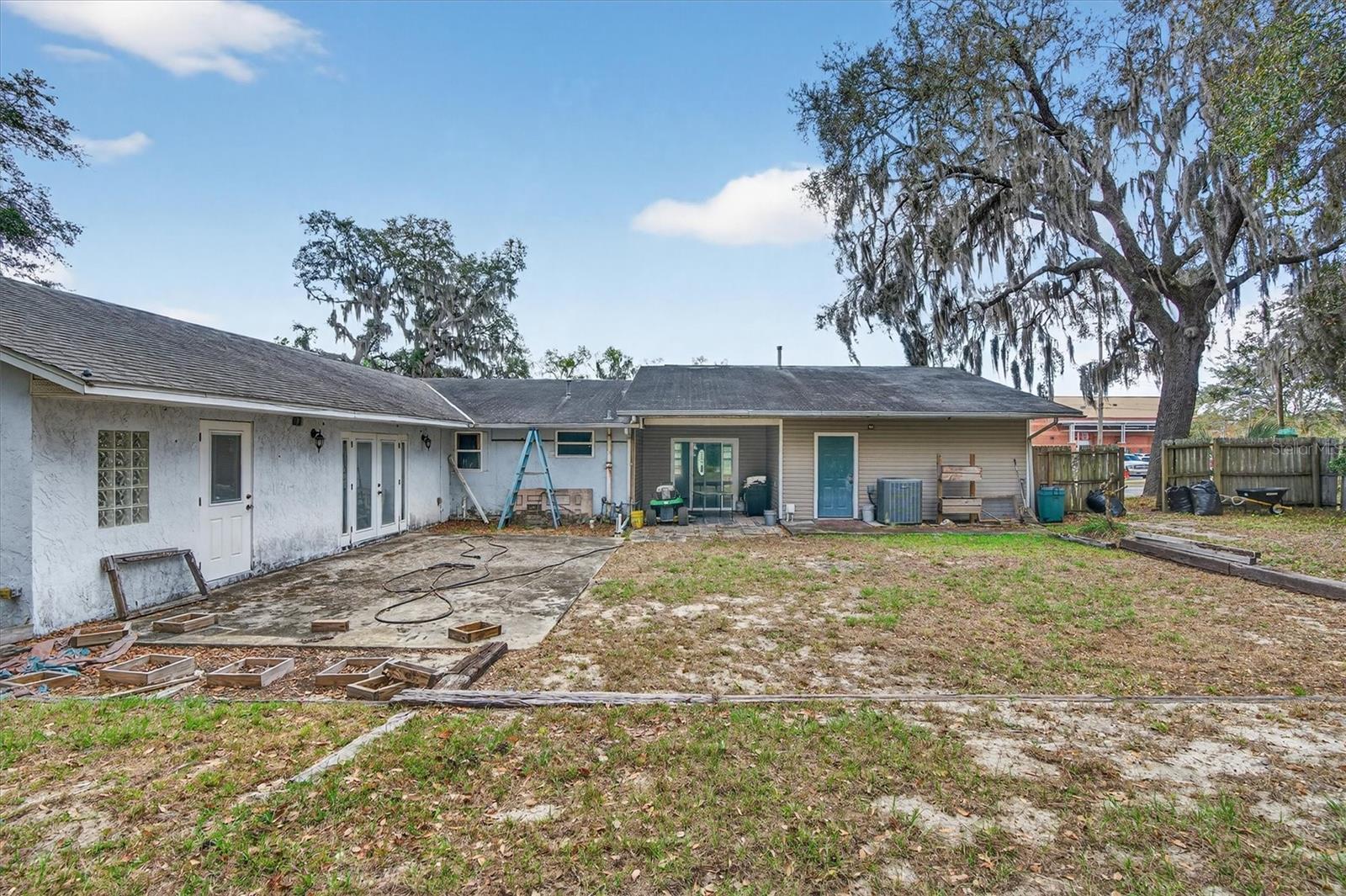 1109 E 8TH AVE, MOUNT DORA, FL, 32757